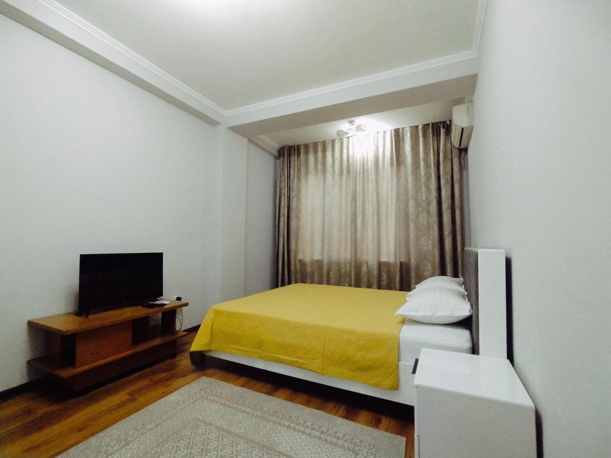 Apartamento Aura On Turusbekova Street 124 Bishkek Exterior foto